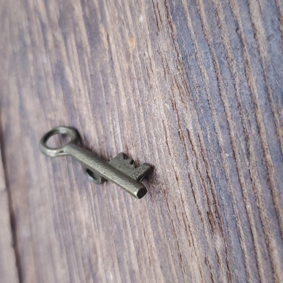 P136 - Picture 2 of 2